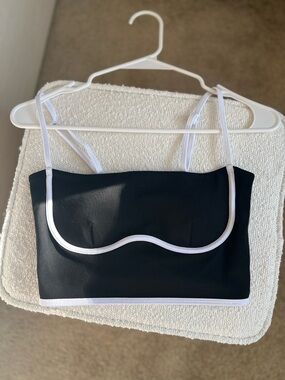 Airbrush Streamlined Bra Tank in Black/White